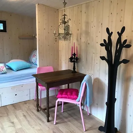 Het Vossenhol אוהל מפואר